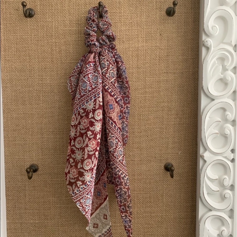 Scarf Scrunchie